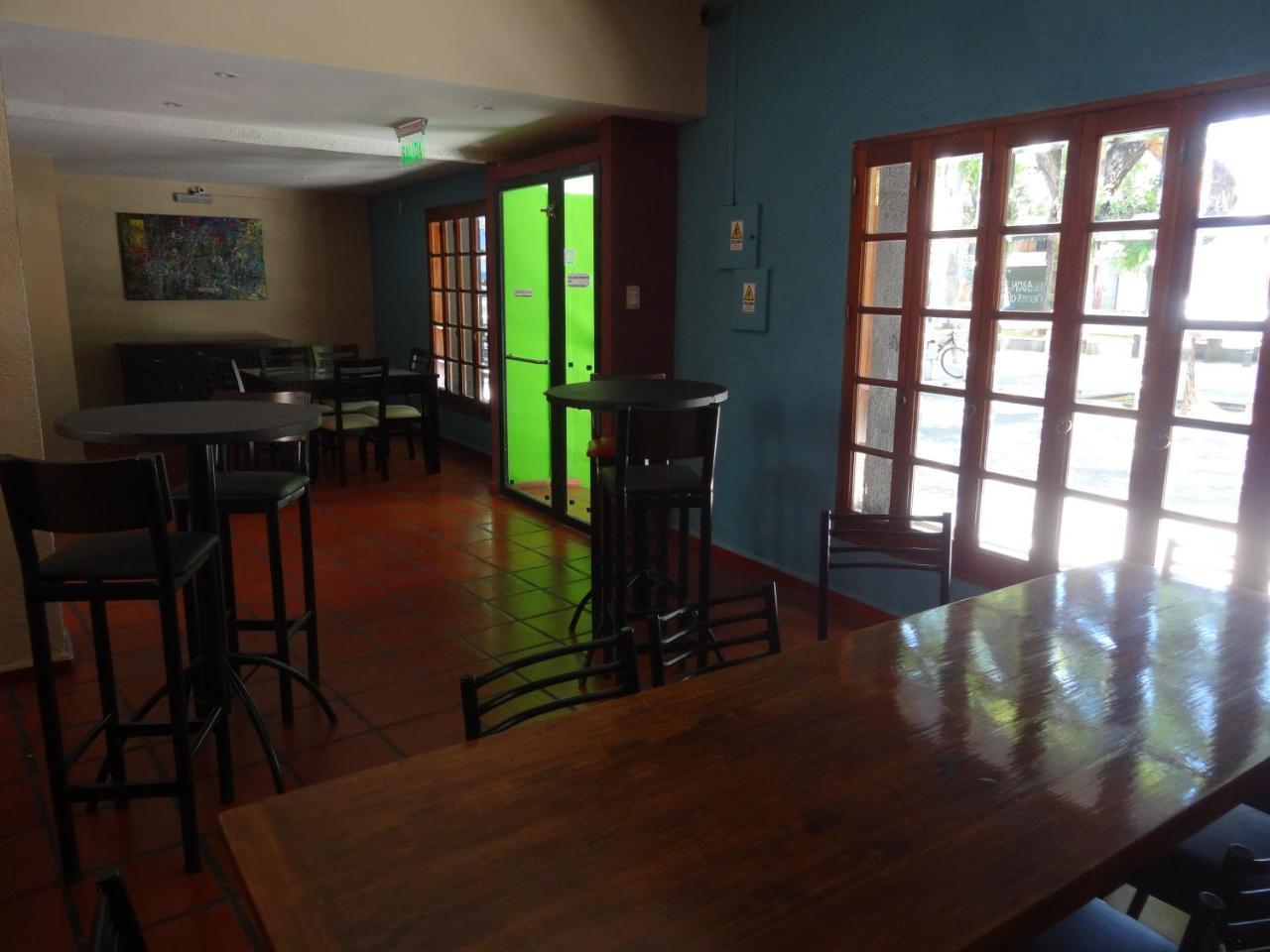 Black Sheep International Hostel Mendoza Exterior foto